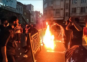 ஈரானிய போராட்டக்காரர்களுக்கு அமெரிக்கா ஆதரவு: இணையக் கட்டுப்பாடுகளை தளர்த்தப் போவதாக அறிவிப்பு!