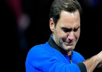 கண்ணீருடன் விடைபெற்றார் பெடரர்!