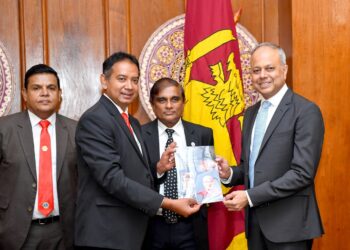 லும்பினி சர்வதேச பௌத்த அமைப்பினால் ரூ. 10 கோடி பெறுமதியான மருந்துகள் அன்பளிப்பு