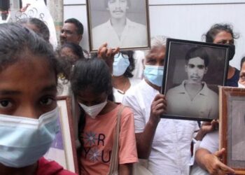 நீதியை நிலைநாட்டுமாறு வலியுறுத்தி காணாமல்போனோரின் உறவினர்கள் போராட்டமொன்றை முன்னெடுத்திருந்தனர்.