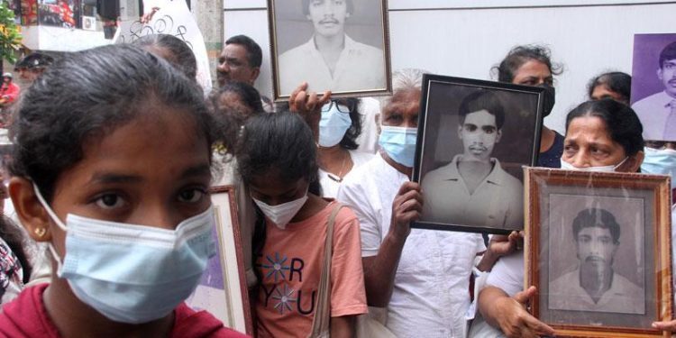 நீதியை நிலைநாட்டுமாறு வலியுறுத்தி காணாமல்போனோரின் உறவினர்கள் போராட்டமொன்றை முன்னெடுத்திருந்தனர்.