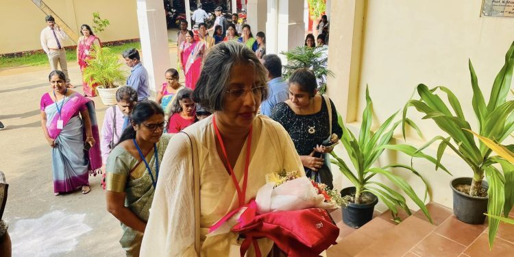 நாட்டின் முதல் பெண்மணி யாழ்ப்பாணத்துக்கு விஜயம்!