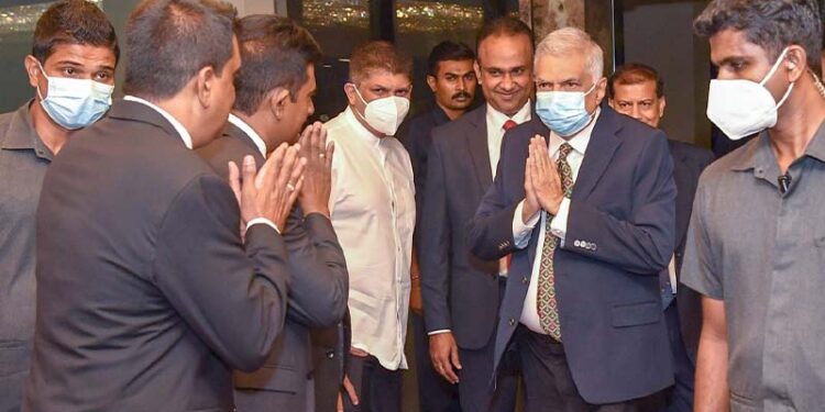 தேயிலை தொழிற்துறையை நவீனமயப்படுத்த வேண்டும் என்கிறார் ஜனாதிபதி