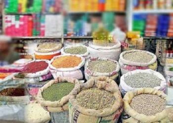 அத்தியாவசிய நுகர்வுப் பொருட்களின் விலையை குறைத்தது லங்கா சதொச!