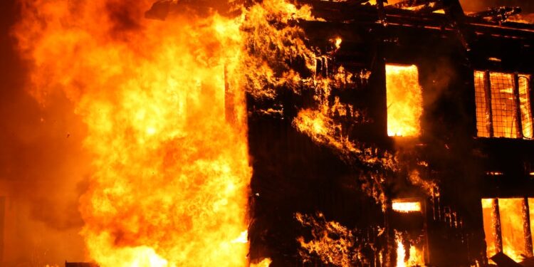 கராப்பிட்டி வைத்தியசாலை புற்றுநோய் பிரிவில் திடீர் தீப்பரவல்