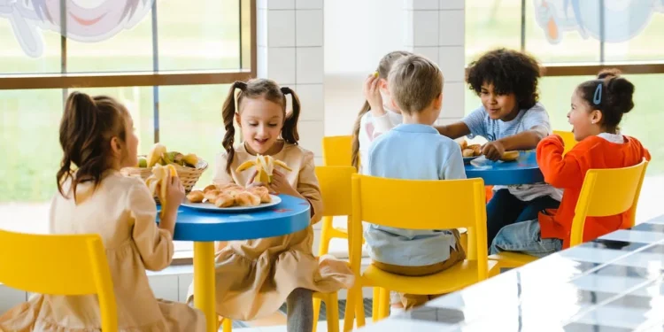 பாடசாலை மாணவர்களுக்கு காலை உணவு திட்டம்