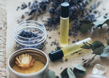 தரமற்ற அழகுசாதனப் பொருட்கள்,வாசனைத் திரவியங்கள் தொடர்பில் எச்சரிக்கை!