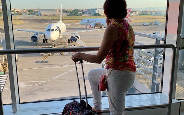 நியதிகளுக்கு முரணாக வெளிநாடு செல்லும் வைத்தியர்கள் மீது ஒழுக்காற்று நடவடிக்கை