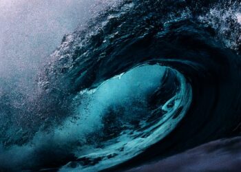 வங்காள விரிகுடா கடற்பரப்பில் நிலைகொண்டுள்ள தாழமுக்கம் வலுவடையக்கூடிய சாத்தியம் – வளிமண்டலவியல் திணைக்களம்!