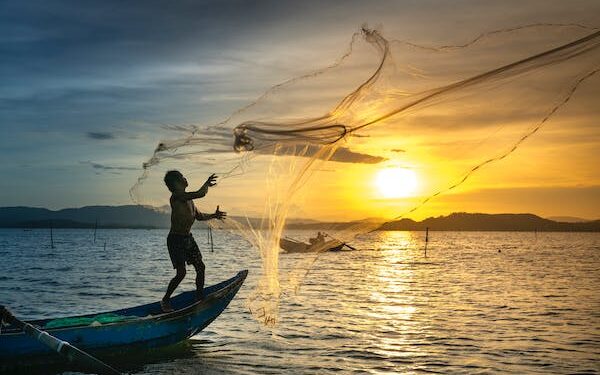 வங்காள விரிகுடாவில் குறைந்த தாழமுக்கம் – மீனவர்களுக்கு எச்சரிக்கை!