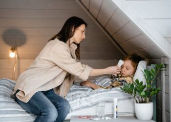 சிறு குழந்தைகளிடையே அதிகரிக்கும் வைரஸ் காய்ச்சல்!