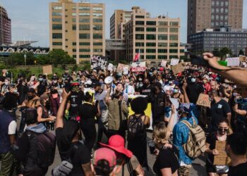 பல்கலைக்கழக மாணவர்கள் ஒன்றியத்தின் ஆர்ப்பாட்டத்தைக் கலைக்க நீர்த்தாரை, கண்ணீர்ப்புகைப் பிரயோகம்