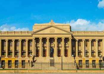 இளம் அதிகாரிகளுக்கு அதிக வாய்ப்பு வழங்க அரசு தயார்