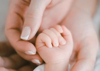 குளியலறை தண்ணீர் வாளிக்குள் விழுந்த ஒன்றரை வயது குழந்தை உயிரிழப்பு !