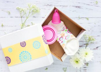 வரி நீக்கப்பட்டாலும், உள்நாட்டு சானிட்டரி நாப்கின்களின் விலைகள் குறையவில்லை !