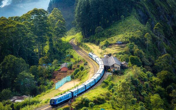 தடைப்பட்டிருந்த மலையக ரயில் சேவைகள் வழமைக்கு….