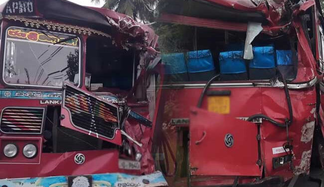 மட்டு-கொழும்பு பஸ் ஊறணியில் பனைமரத்துடன் மோதி விபத்து