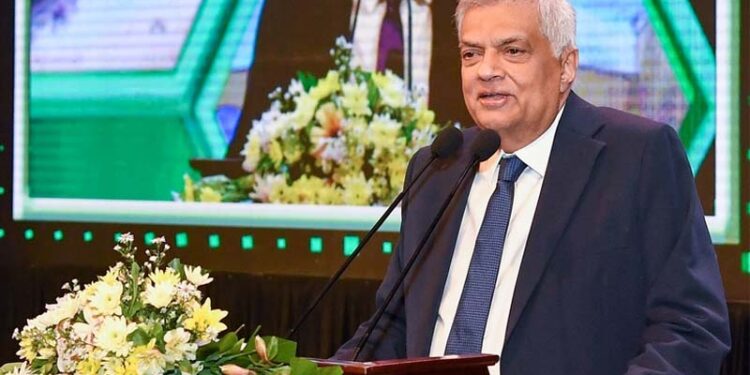 முஸ்லிம் சமூகம் முகங்கொடுக்கும் பிரச்சினைகளுக்கு தீர்வு காண சமூக நீதிக்கான ஆணைக்குழுவுடன் கைகோர்க்குமாறு ஜனாதிபதி முஸ்லிம் சமூகத்திற்கு அழைப்பு