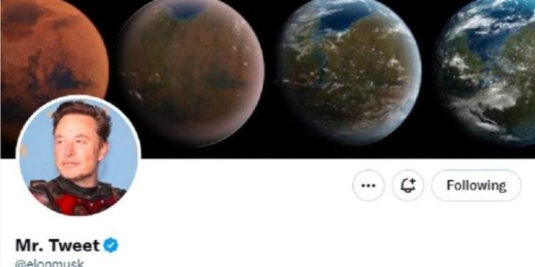 டுவிட்டரில் தனது பெயரை மாற்றிய எலான் மஸ்க்