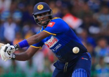 மீண்டும் இலங்கை அணியில் மெத்யூஸ்..!