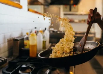 கொத்து மற்றும் ஃபிரைட் ரைஸ் ஆகியவற்றின் விலை அதிகரிக்கப்படும்