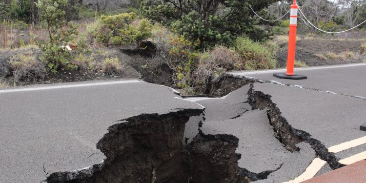நாட்டின் இருவேறு இடங்களில் நிலநடுக்கம் !