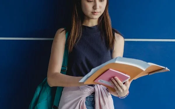 பிள்ளைகளுக்கு படித்தது மறக்கிறதா..? அப்போ இந்த பயிற்சியை செய்யலாம்….