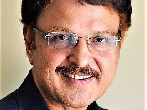 சரத்பாபு நலமுடன் உள்ளார்..! வதந்திகளை நம்ப வேண்டாம்