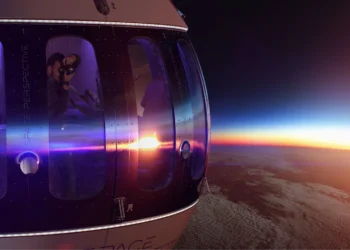 விண்வெளியில் திருமணம் செய்ய இத்தனை கோடியா..!