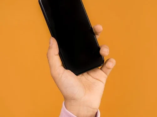 கையடக்கத் தொலைபேசிகளின் விலை குறையும் சாத்தியம்..!