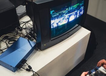 பப்ஜி காதலனைத் தேடி 4 குழந்தைகளுடன் இந்தியா வந்த பாகிஸ்தான் பெண்!