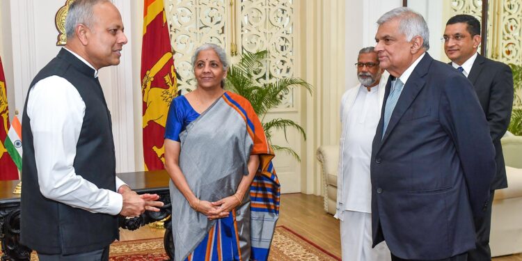 ஜனாதிபதி மற்றும் இந்திய நிதி அமைச்சருக்கிடையில் சந்திப்பு