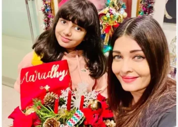 ஐஸ்வர்யா ராய் மகளா இது ? ஆராத்யா செய்த விஷயம், நெகிழ்ச்சியில் ஐஸ்வர்யா ராய் செய்த காரியம் !! நீங்களே பாருங்க…