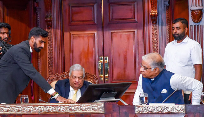 ‘பாரத்-லங்கா’ வீட்டுத்திட்டத்தின் நான்காவது கட்டத்தை ஜனாதிபதி ஆரம்பித்து வைத்தார் 45 தோட்டங்களில் பெருந்தோட்ட சமூகத்தினருக்கு 1,300 வீடுகள் ஒதுக்கீடு…