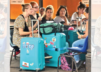 இலங்கையின் சுற்றுலாத் துறையை புத்துயிர் பெறச் செய்வதில் கவனம் செலுத்தி வரும் ஜனாதிபதி ரணில்