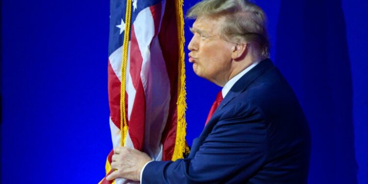 சமீபத்திய வெற்றிக்குப் பிறகு டிரம்ப் நியமனம் ‘உறுதியானது’ என்று ஆதரவாளர்கள் பாராட்டுகிறார்கள்