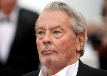 பிரெஞ்சு திரைப்பட நட்சத்திரத்தின் வீட்டில் இருந்து 72 துப்பாக்கிகள் கைப்பற்றப்பட்டது.