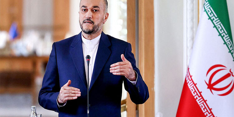 தெஹ்ரான் அனைத்து துறைகளிலும் இருதரப்பு உறவுகளை மேம்படுத்த எதிர்பார்க்கிறது 3 மணி நேரத்திற்கு முன்பு 2024/02/22 அன்று வெளியிடப்பட்டது