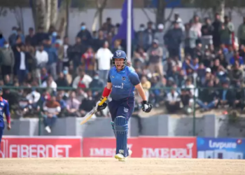 மீபியாவின் லோஃப்டி-ஈடன் டி20யில் அதிவேக டன்னை அடித்தார்