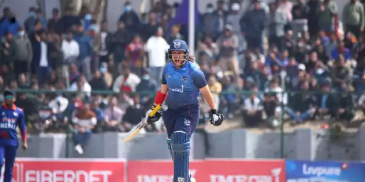 மீபியாவின் லோஃப்டி-ஈடன் டி20யில் அதிவேக டன்னை அடித்தார்