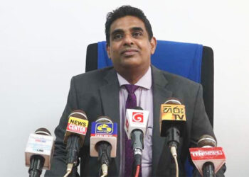 நேரடி தொலைக்காட்சி நிகழ்ச்சியில் CEB செய்தித் தொடர்பாளர் தனது கருத்துக்களுக்கு பொறியியலாளர்கள் சங்க துப்பாக்கிகள்