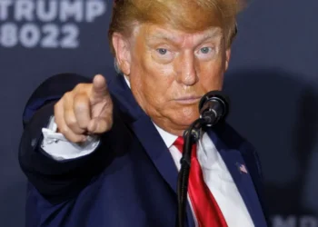 சிவில் மோசடி வழக்கில் நியூயார்க் நீதிமன்றம் $354.9 மில்லியன் செலுத்த வேண்டும் என்று டிரம்ப் உத்தரவிட்டார்….