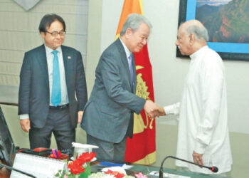 பொருளாதார வளர்ச்சிக்கான ஈர்ப்பு மையம்.