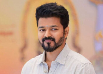 நடிகர் விஜய் கட்சியின் மீது பாய்ந்த முதல் வழக்கு.., கட்சி கொடி அகற்றம்