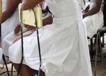 பள்ளி மாணவிகளிடம் சில்மிஷம் செய்த அறிவியல் ஆசிரியர் கைது