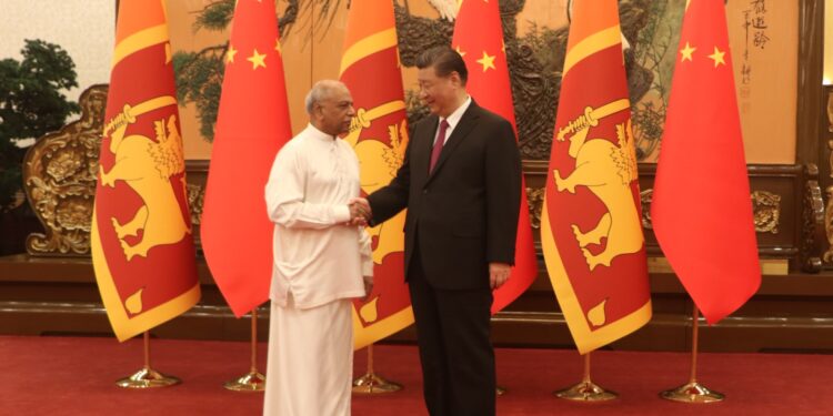 சீன ஜனாதிபதி ஜி ஜின்பிங் இலங்கை பிரதமர் தினேஷ் குணவர்தனவை சந்தித்துள்ளார்