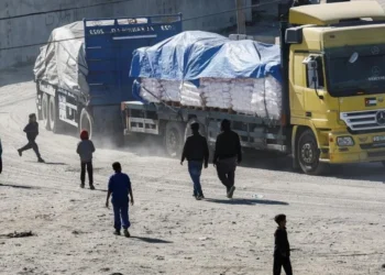 காசாவிற்கு எவ்வளவு உதவி வருகிறது, எப்படி?