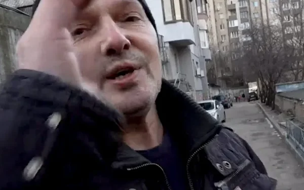 கனேடியர் ஒருவர் ஒன்லைனில் விஷம் விற்றதாக கைது செய்யப்பட்ட சம்பவத்தின் பரபரப்பு அடங்குவதற்குள், உக்ரைன் நாட்டவர் ஒருவரும் இணையம் வாயிலாக நச்சு ரயானம் ஒன்றை விற்றுவருவது கண்டுபிடிக்கப்பட்டுள்ளது.