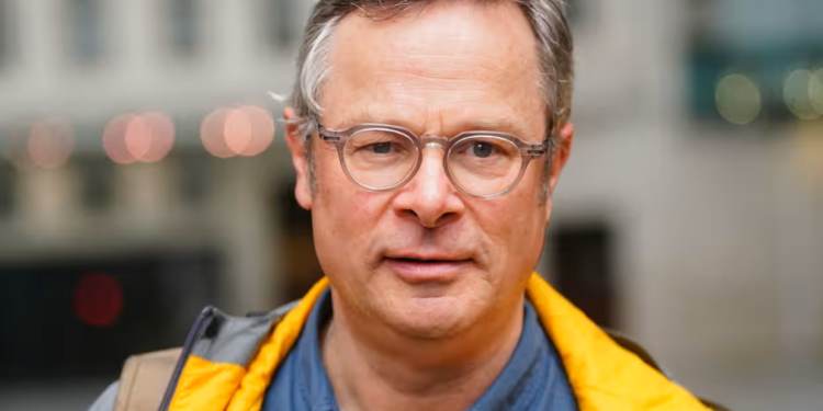 உடல் பருமனை சமாளிக்க அமைச்சர்கள் ‘எதுவும் இல்லை’பிரபல சமையல்காரர் சுகாதார செயலாளருடன் அவர் அரசாங்கத்தின் உடல் பருமன் உத்தியின் பற்றாக்குறையை அழைக்கிறார்