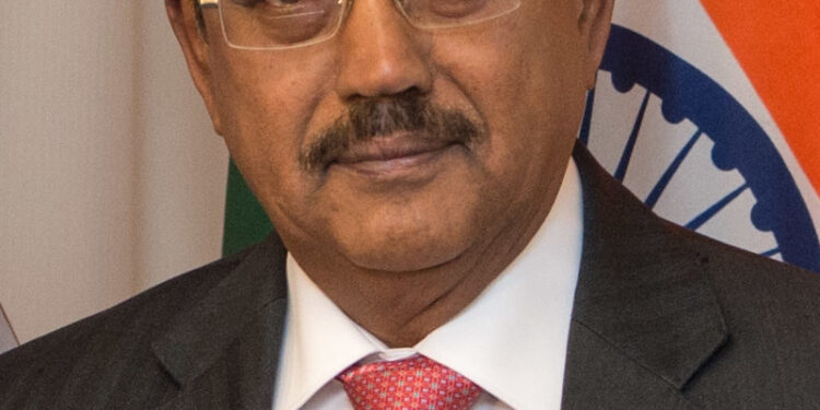 பிரான்ஸ் வெளியுறவு அமைச்சகத்தின் தலைமைச் செயலாளர், என்எஸ்ஏ அஜித் தோவலுடன் இந்தியா-பிரான்ஸ் உறவுகள் குறித்து விவாதித்தார்